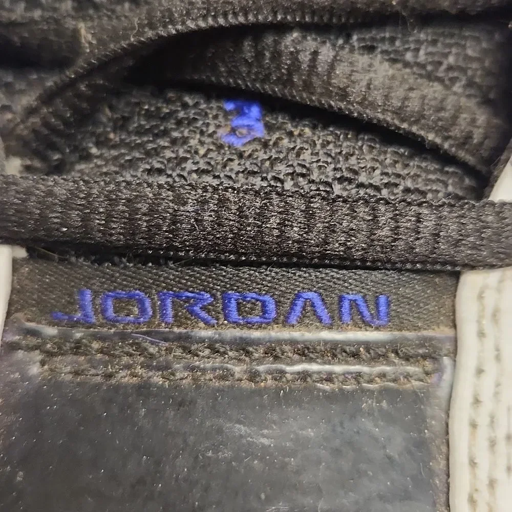 Nike this pair